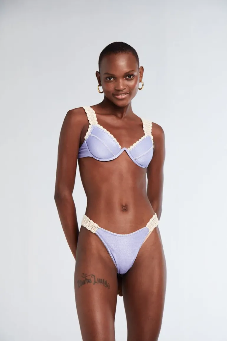 Alessia Lilac Shine Med Heklet Bunn